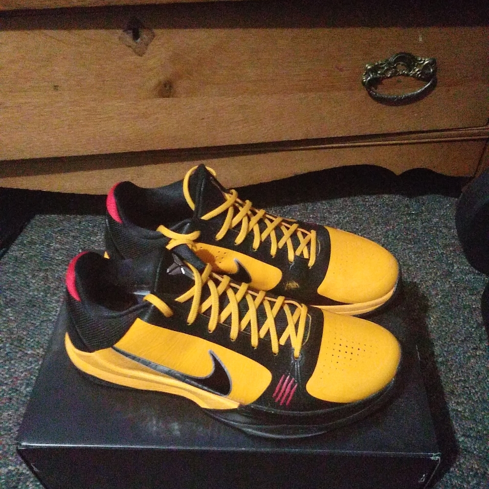 Nike Kobe 5 Protro Bruce Lee size 13